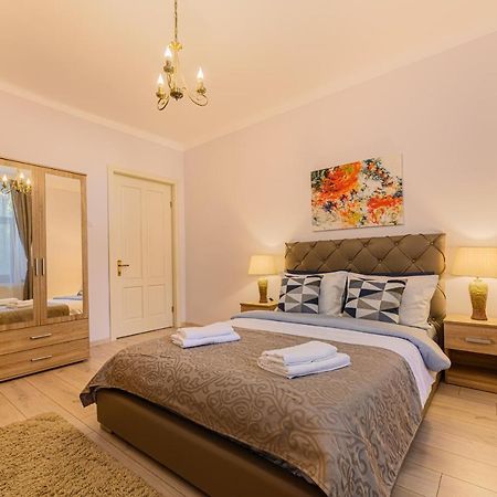 Chic&View Brasov Apartment Екстериор снимка